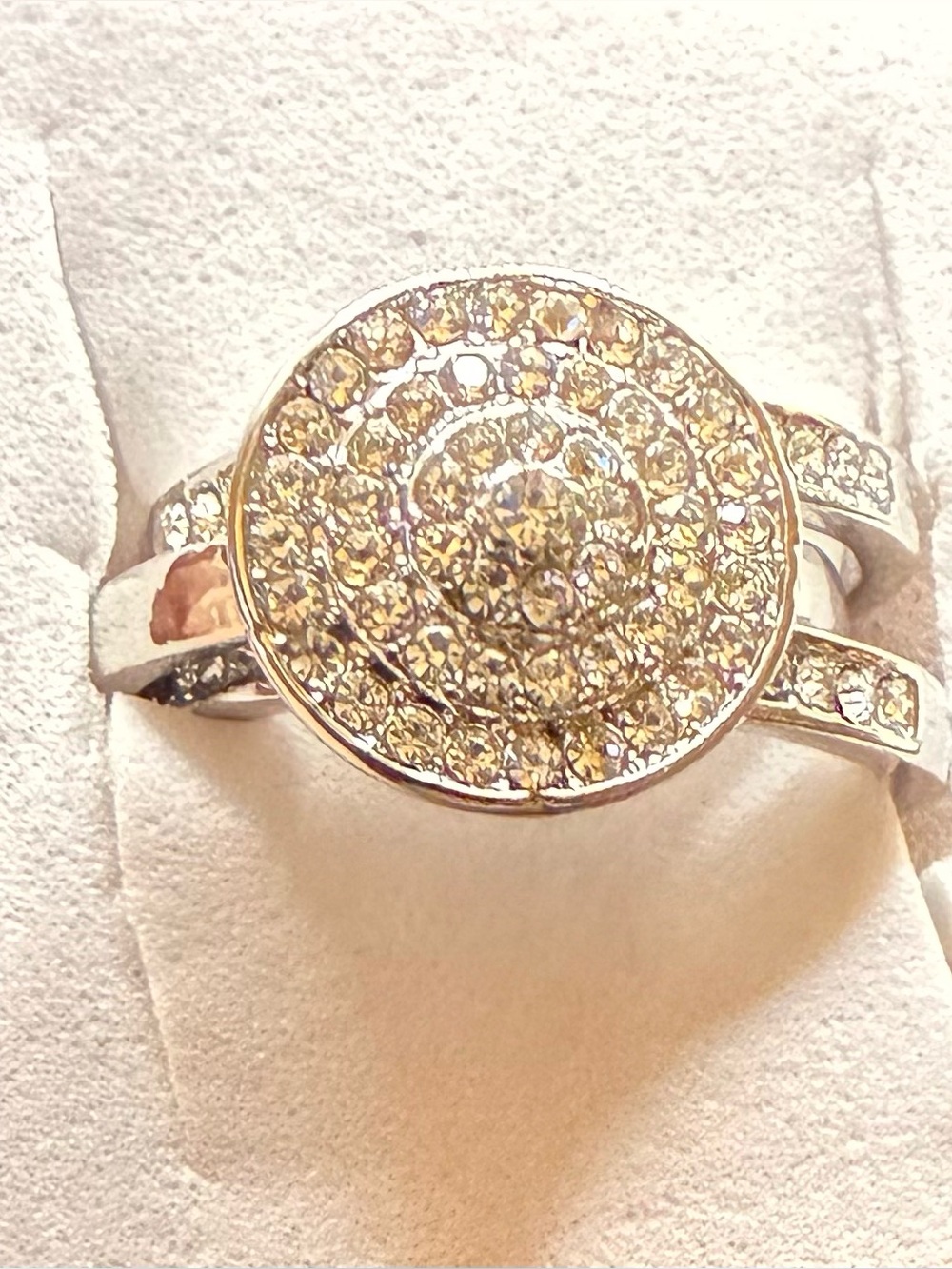New Sterling Silver Pavé Circle Cluster Size 7.75